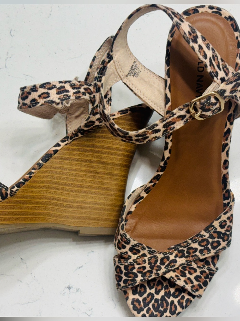 Old Navy Leopard Print Wedge Sandals - Tan/Black | Size: 9M | NWOT * - Picture 8 of 15